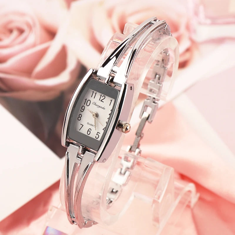 Montre moderne femme